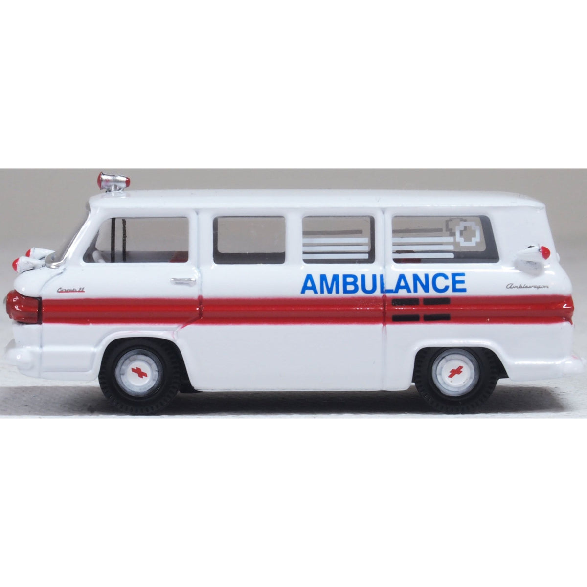 OXFORD 1/87 1961 Chevrolet Corvair Greenbrier Amblewagon Ambulance