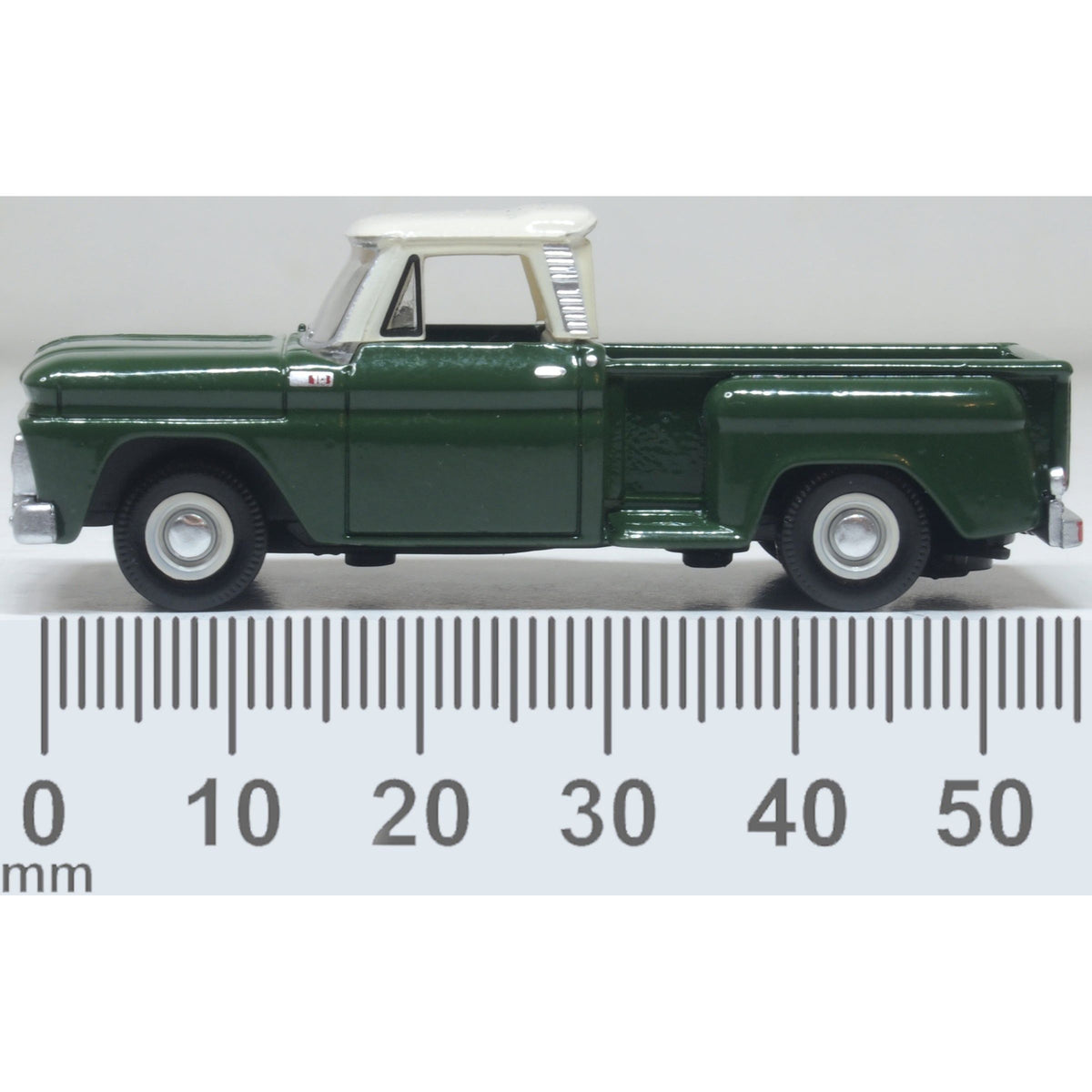 OXFORD 1/87 1965 Chevrolet Stepside Pickup Dark Green/Ivory