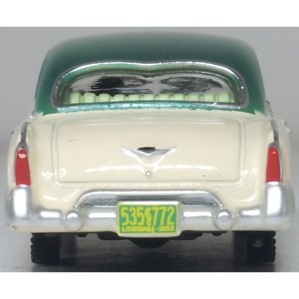 OXFORD 1/87 1953 Kaiser Manhattan Stardust Ivory/Jade Green