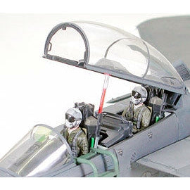 TAMIYA 1/32 Boeing F-15E Strike Eagle with Bunker Buster