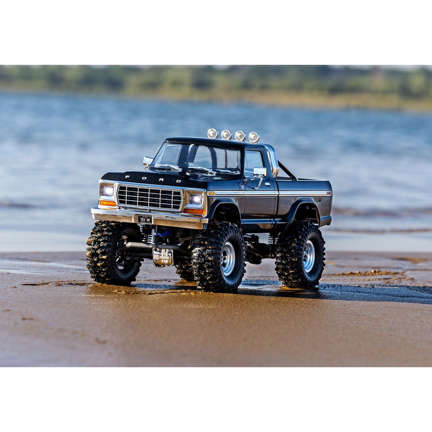TRAXXAS 1/18 TRX-4M Ford F150 Ranger XLT High Trail Edition 4x4 Black