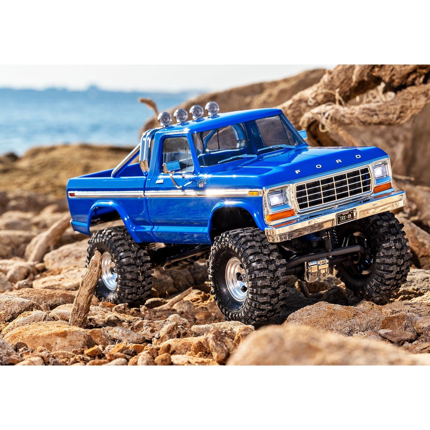 TRAXXAS 1/18 TRX-4M Ford F150 Ranger XLT High Trail Edition 4x4 Blue