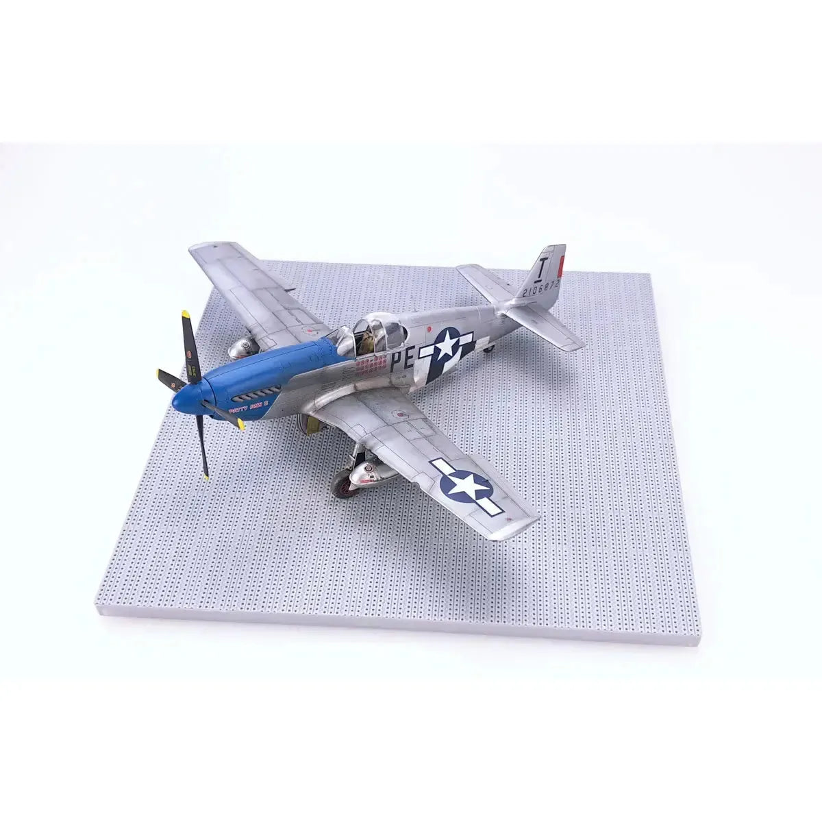 Arma Hobby 1/72 PSP Airfield WW2 Plastic Model Kit