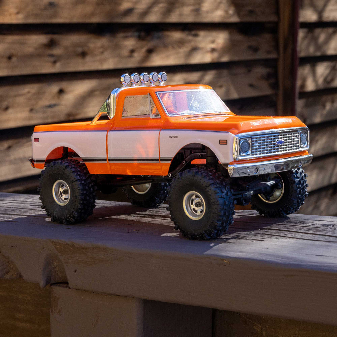 AXIAL 1/24 SCX24 1971 Chevrolet C10 Crawler RTR, Orange