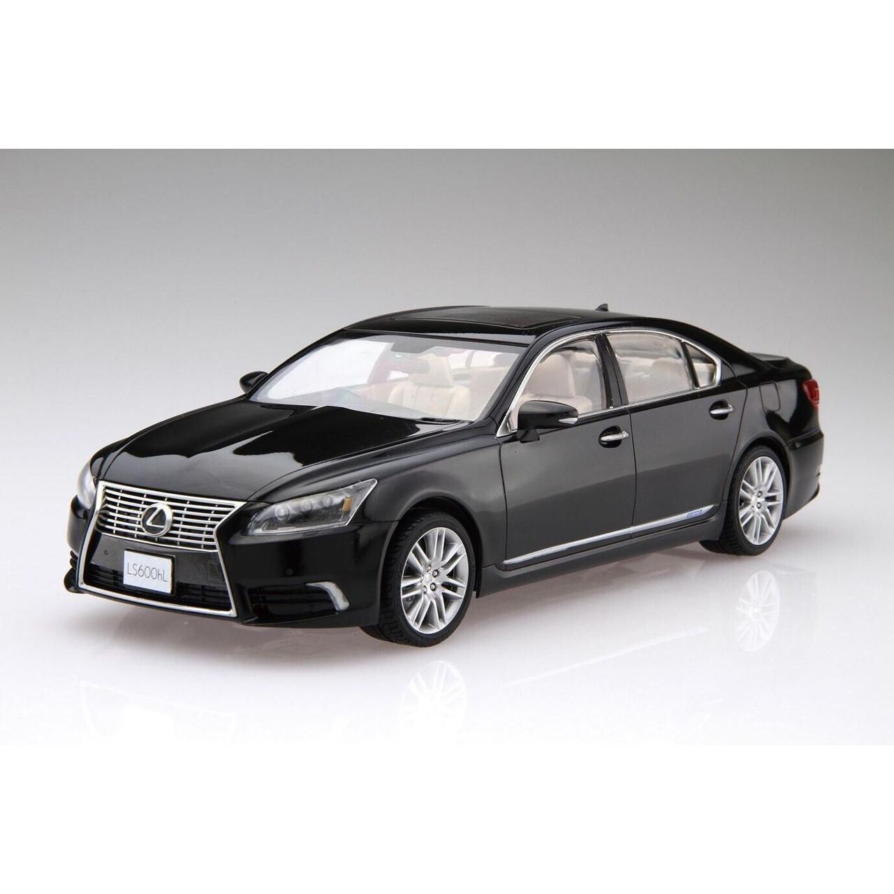 FUJIMI 1/24 Lexus LS600hL (ID-44) Plastic Model Kit [03753]