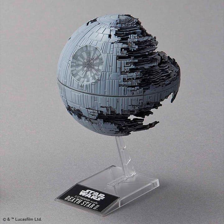 BANDAI 1/2,700,000 Death Star II & 1/14,500 Star Destroyer