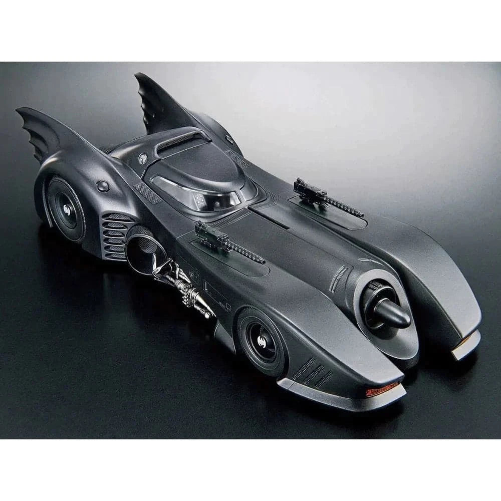 BANDAI 1/35 Batmobile (Batman Ver.)