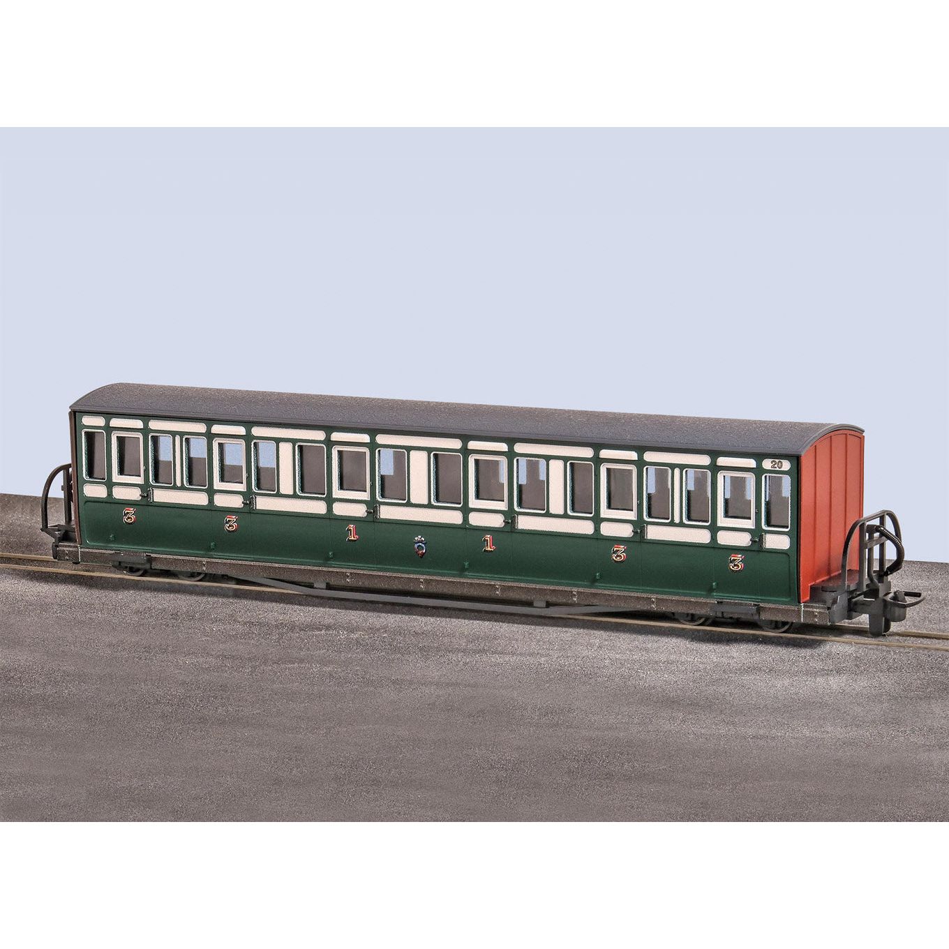 PECO GLT OO9 FR Short "Bowsider" Bogie Coach - Early Preservation Green 20 (GR621B)