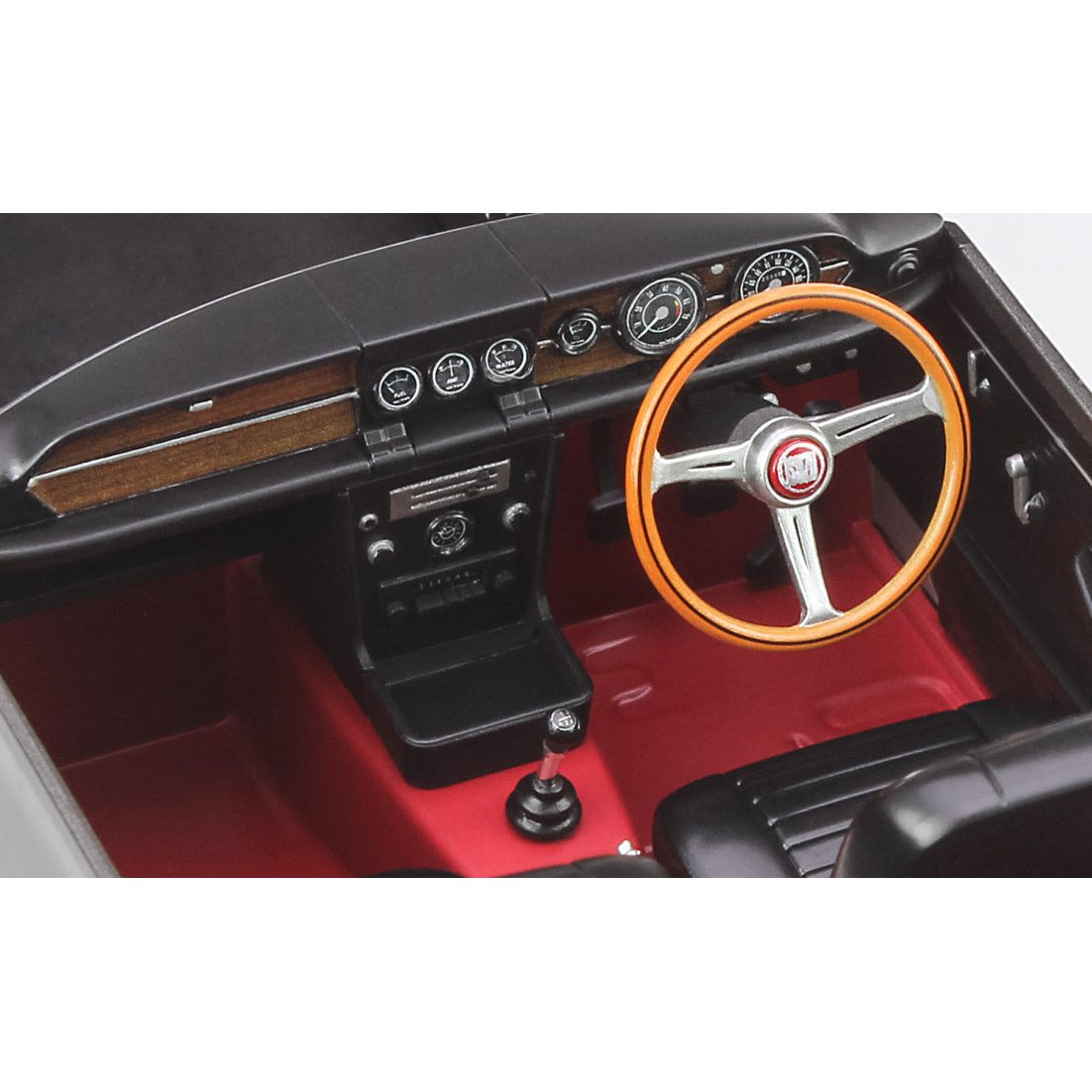 HASEGAWA 1/24 Isuzu Bellett 1600GT (1966)