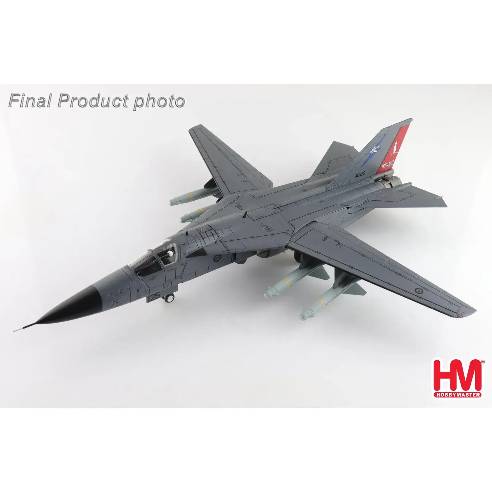 HOBBY MASTER 1/72 F-111C PIG A8-125 RAAF "90th Anniversary of 6 SQN.) 2007 (with 4 x AGM-142)