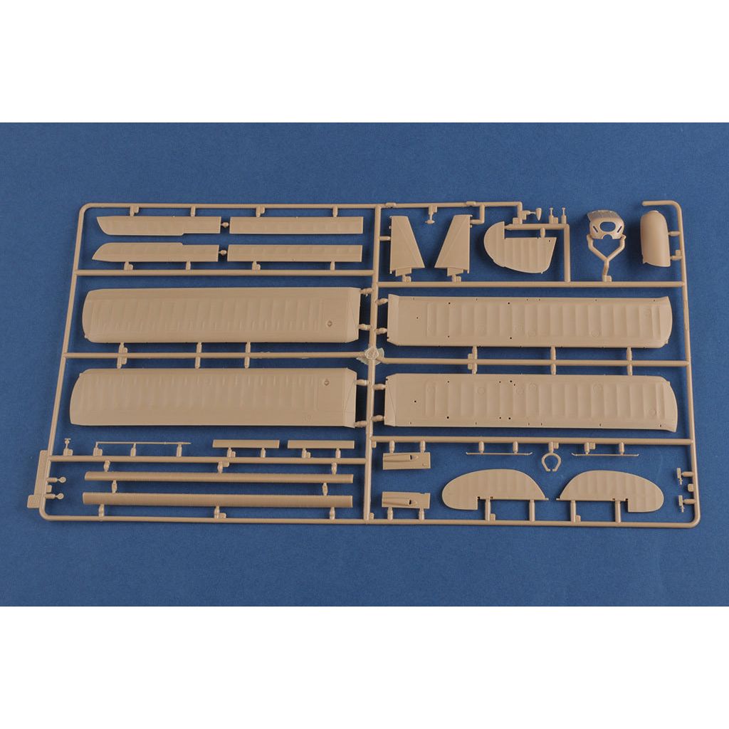 Hobby Boss 1/35 Fieseler Fi-156 D-1 Storch Plastic Model Kit