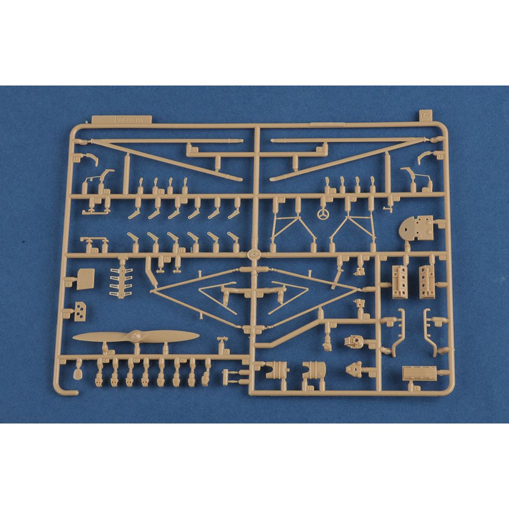 Hobby Boss 1/35 Fieseler Fi-156 D-1 Storch Plastic Model Kit