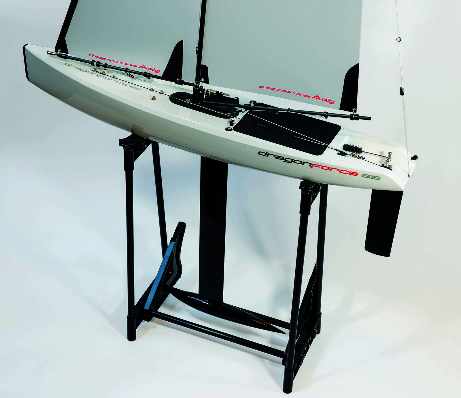 JOYSWAY Dragon Force 65 V8 (DF65) Racing Sailboat 655mm w/ Flysky i6 RTR