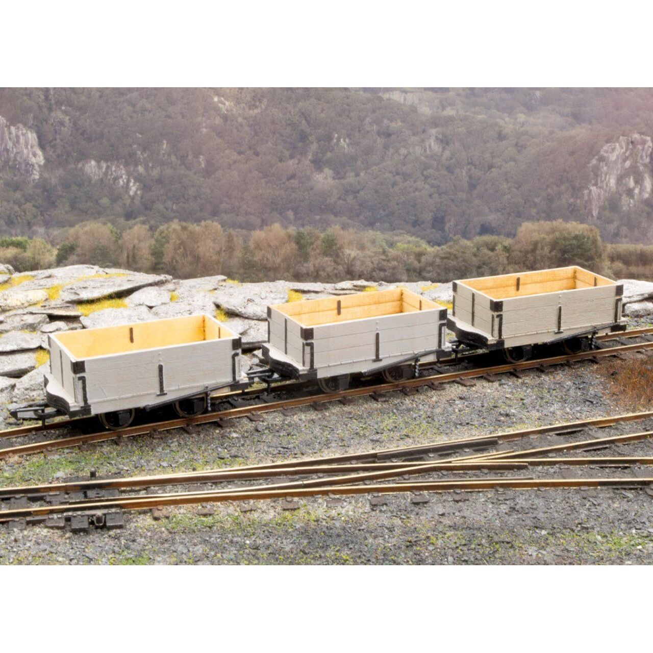 PECO Laser Cut NG7 GVT Open Wagons (3)