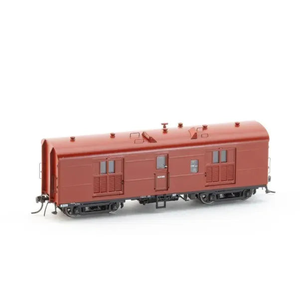 SDS MODELS HO 8300 #8104 Break Van AVAY5-J 1960s