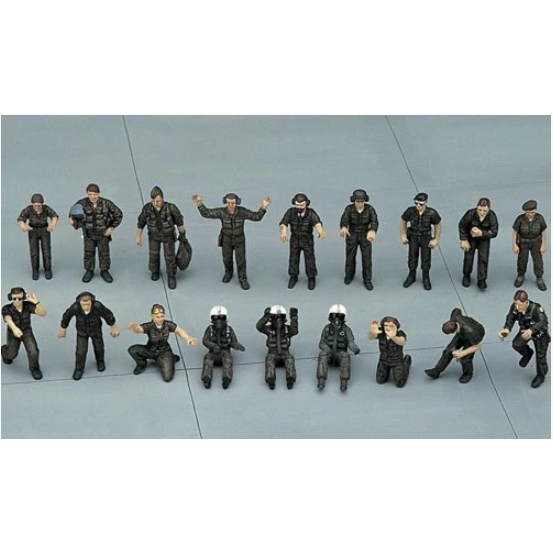 HASEGAWA 1/48 U.S. PILOT / GROUND CREW SET B