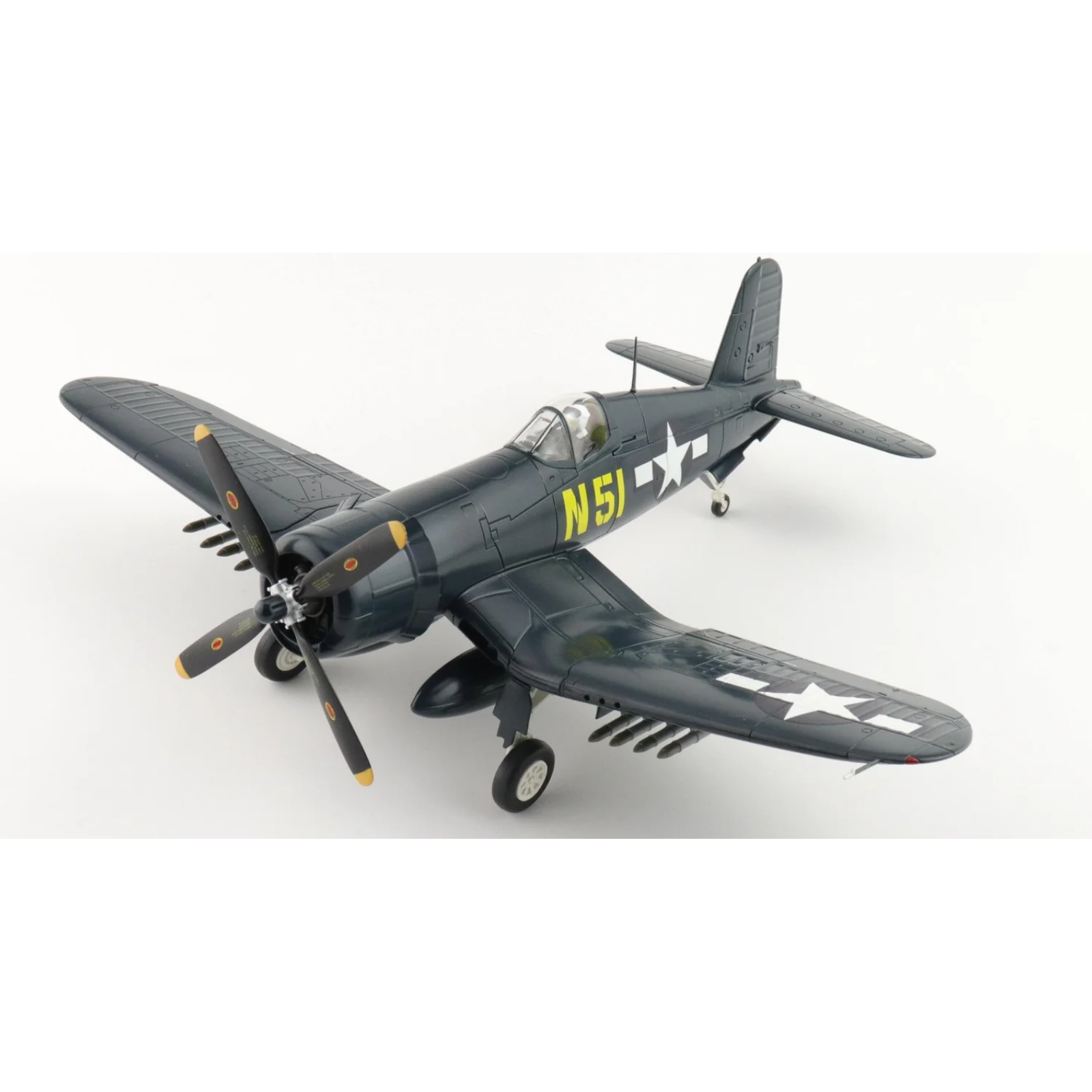 HOBBY MASTER 1/48 F4U-4 Corsair N51 John Glenn VMF-155 China 1945