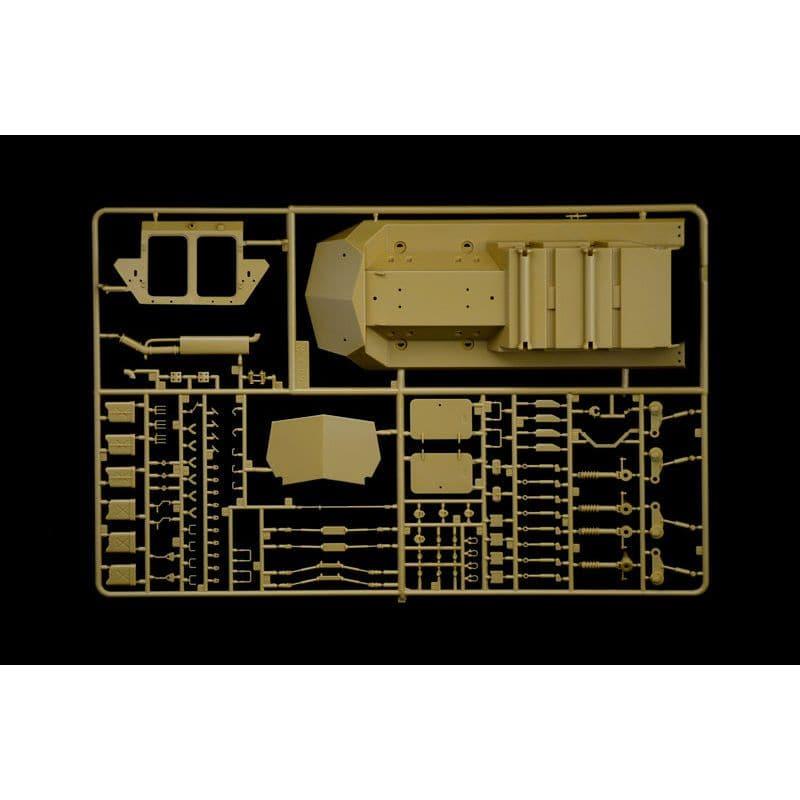 ITALERI 1/35 LAV-25 T.U.A.
