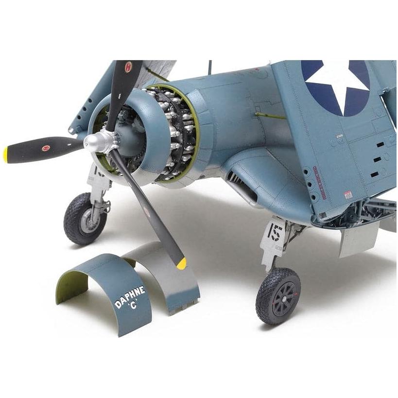 TAMIYA 1/32 Vought F4U-1 Corsair "Birdcage"