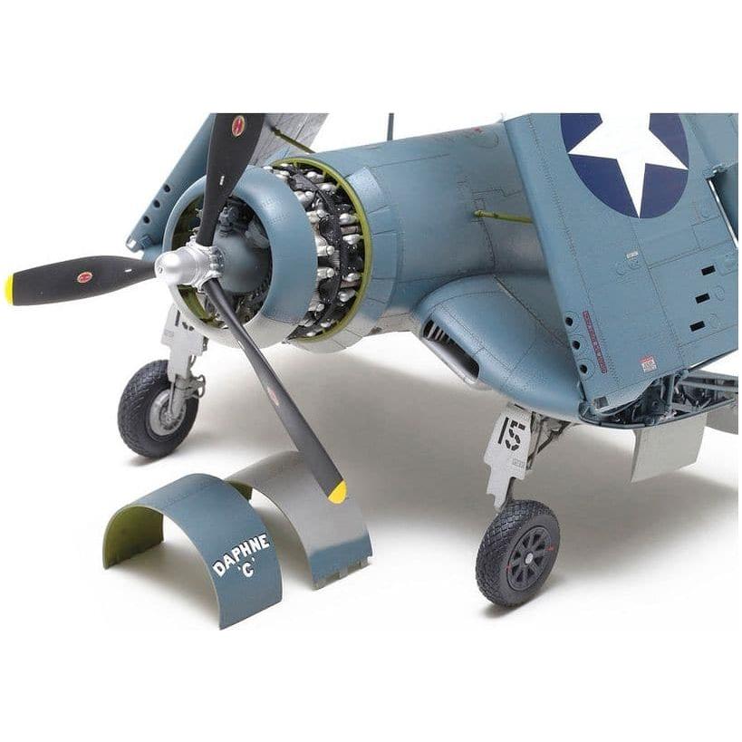 TAMIYA 1/32 Vought F4U-1 Corsair "Birdcage"