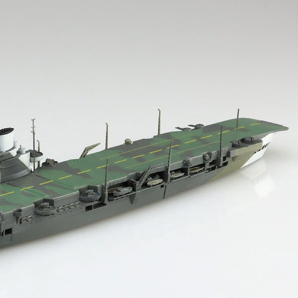 AOSHIMA 1/700 British Aircraft Carrier Victorious