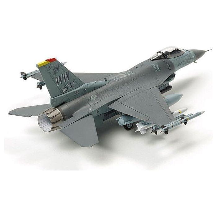 TAMIYA 1/72 Lockheed Martin F16CJ Fighting Falcon