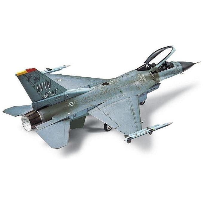 TAMIYA 1/72 F-16CJ Fighting Falcon