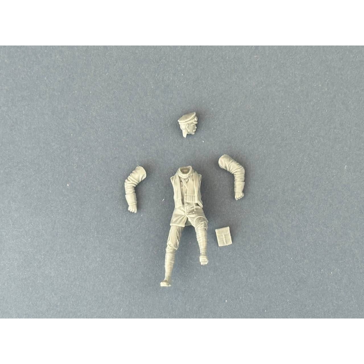 COPPER STATE MODELS German Dispatch Rider standing with a motorcycle