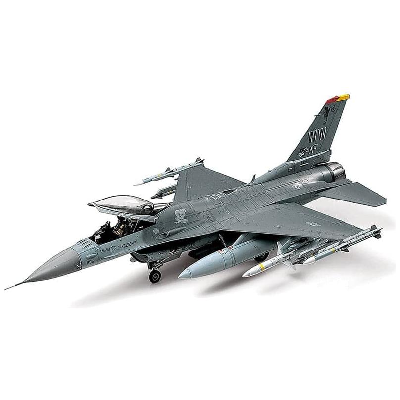 TAMIYA 1/48 Lockheed Martin F16CJ (Block 50) Fighting Falcon