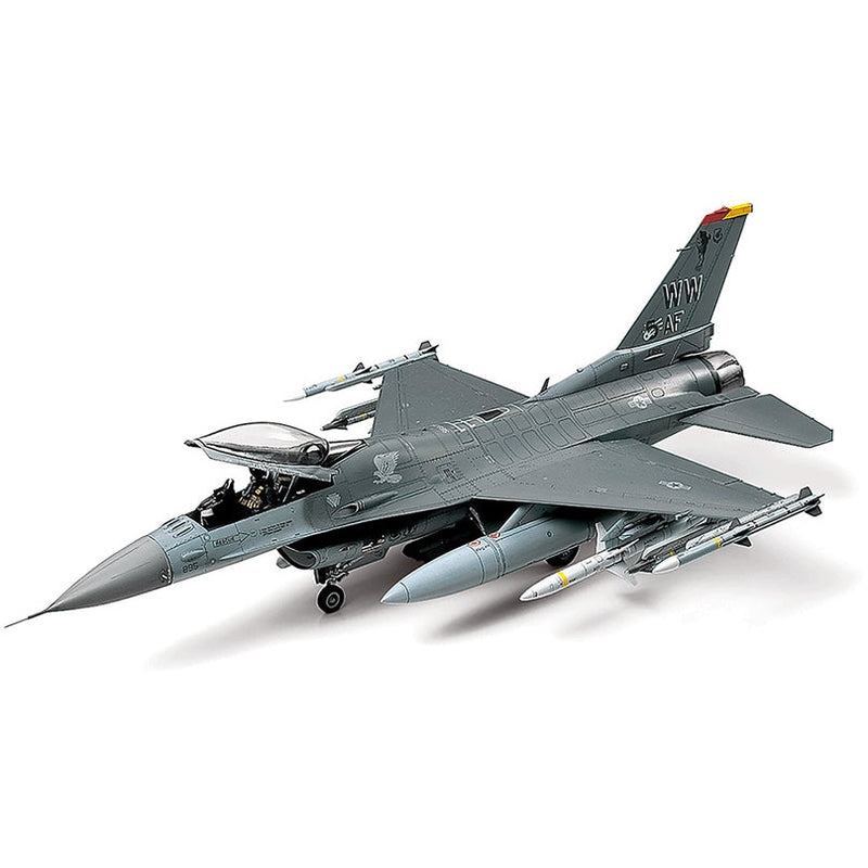TAMIYA 1/48 Lockheed Martin F16CJ (Block 50) Fighting Falco
