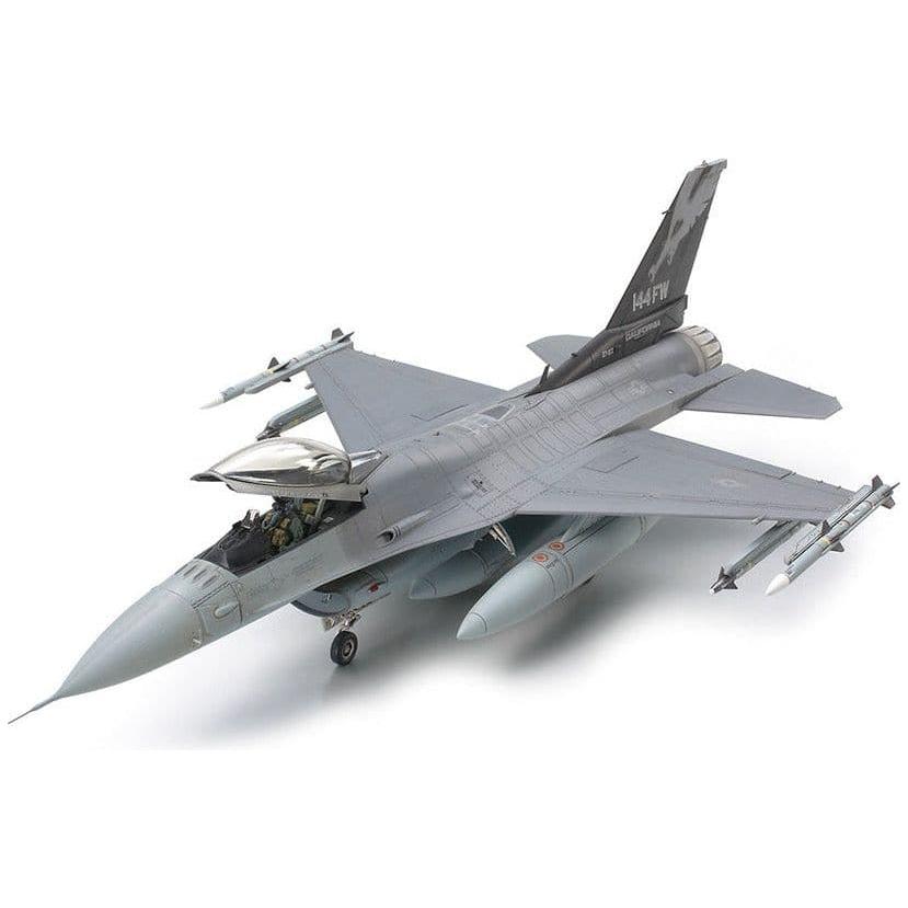 TAMIYA 1/48 Lockheed Martin F16C [Block 25/32] Fighting Falcon ANG