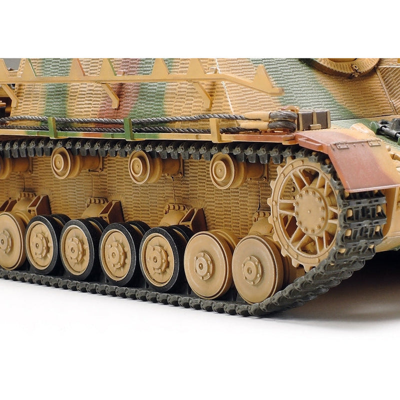 TAMIYA 1/35 Brummbar Assault Tank Sd.Kfz.166 Sturmpanzer IV