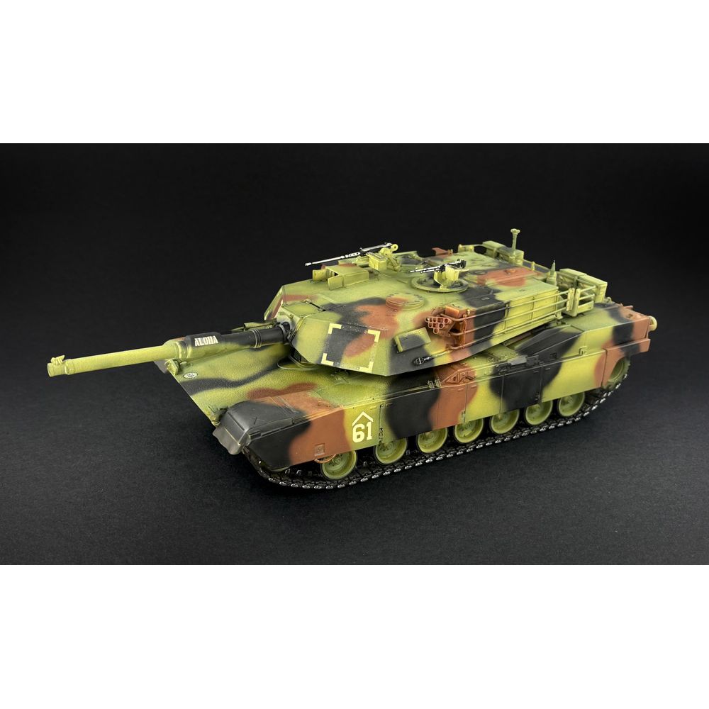 ITALERI 1/35 M1A1 Abrams (Includes Australian Decals)- War Thunder Series