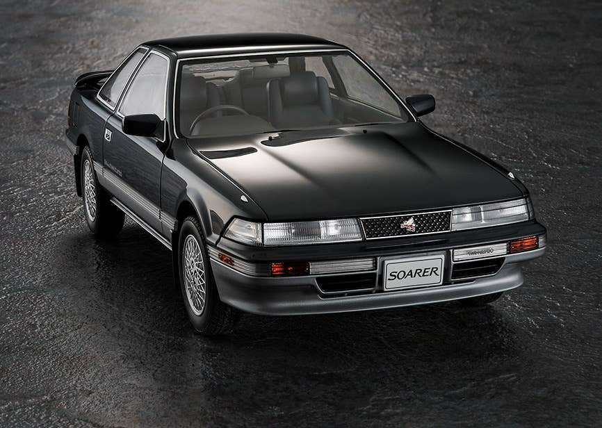 HASEGAWA 1/24 TOYOTA SOARER (Z20) EARLY VERSION 2.0GT-TWIN TURBO (1986)