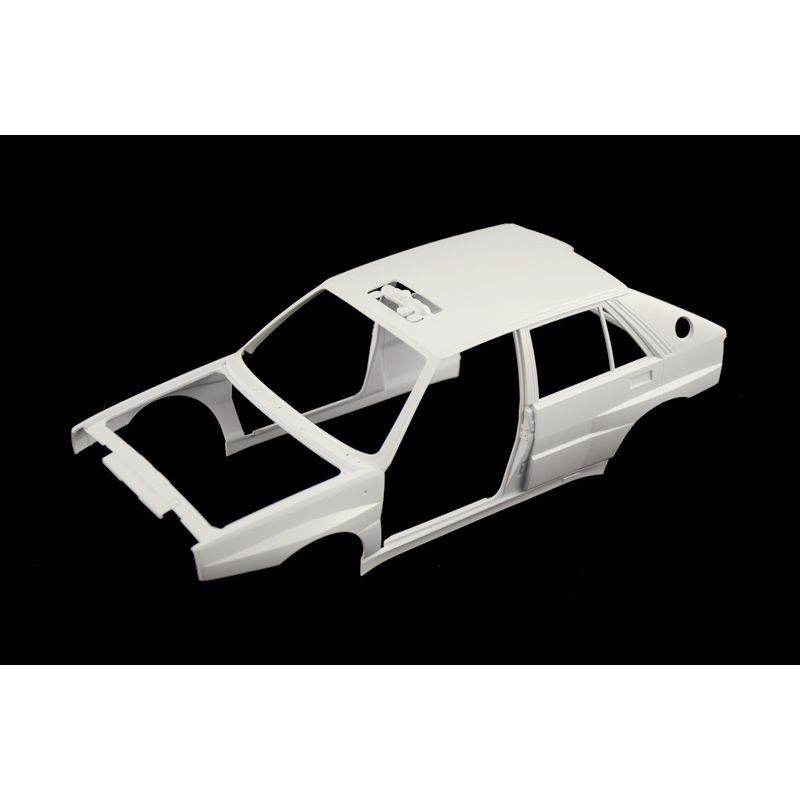 ITALERI 1/12 Lancia Delta Integrale Safari 16v