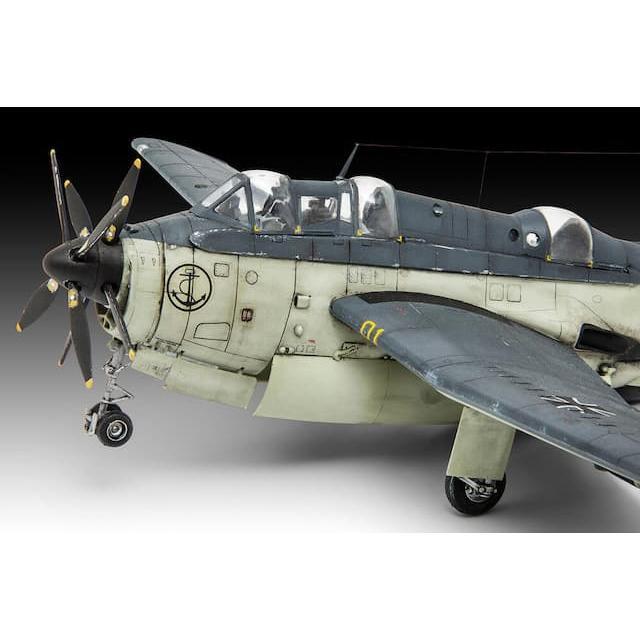 REVELL 1/72 Fairey Gannet AS.1/AS.4 - Australian Decals Included