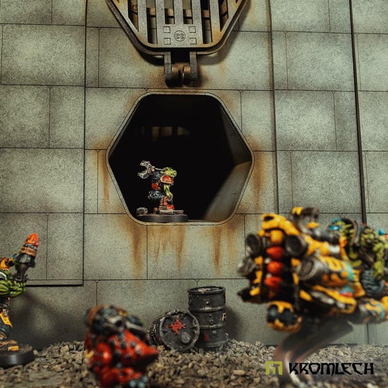 KROMLECH Imperial Fortress Wall - Exhaust Pipes