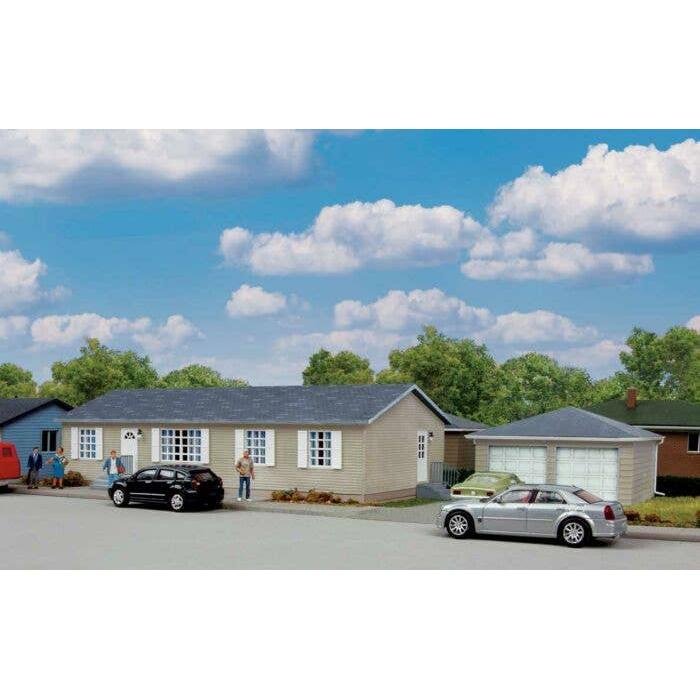 WALTHERS HO Modern Sectional House with Garage Kit
