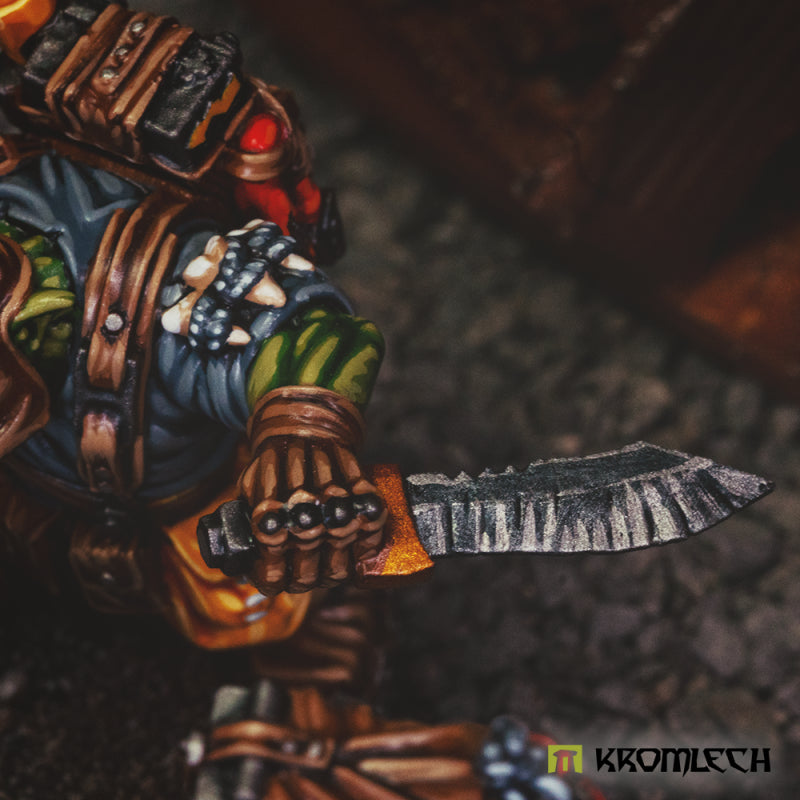 KROMLECH Orc Mercenaries Knives and Pistols (10)