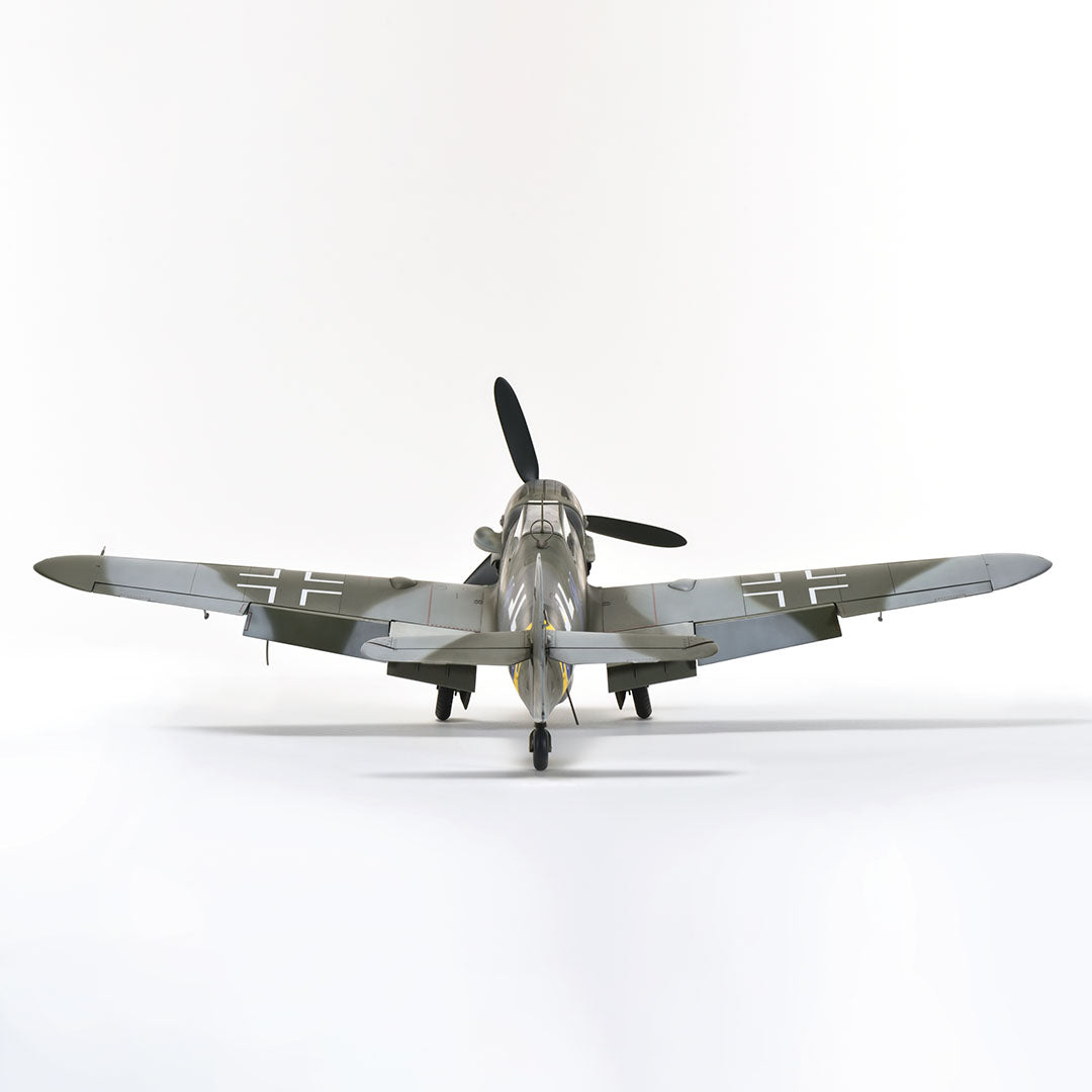 ZOUKEI MURA 1/32 Messerschmitt Bf 109 G-14 Plastic Model Kit
