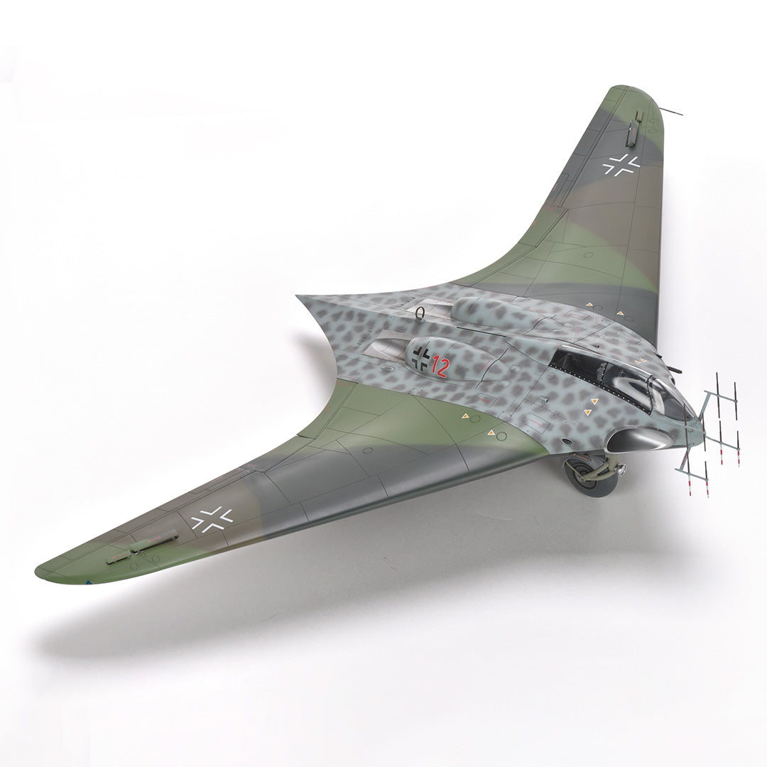 ZOUKEI MURA 1/32 Horten Ho 229 B Plastic Model Kit