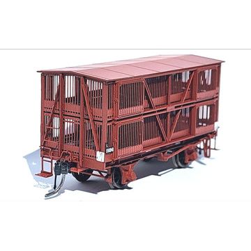 ON TRACK MODELS Victorian L Sheep Vans (6)