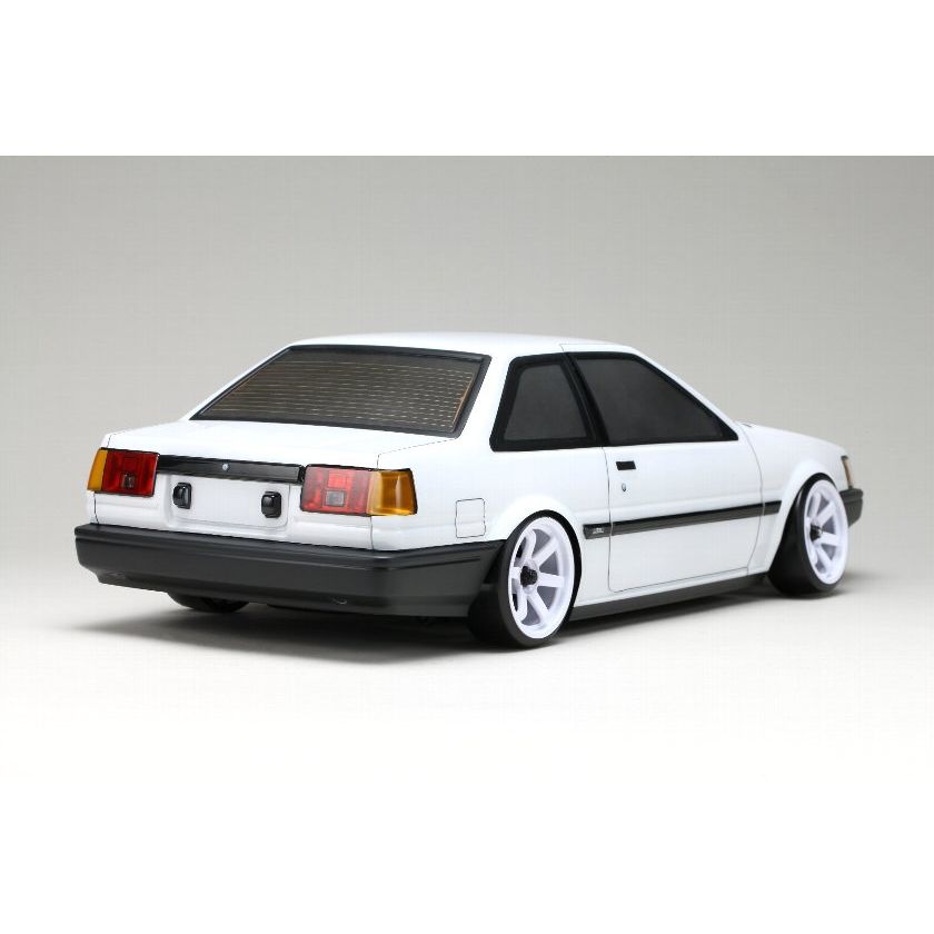 YOKOMO TOYOTA Corolla Levin (AE86) 2-Door Body Set