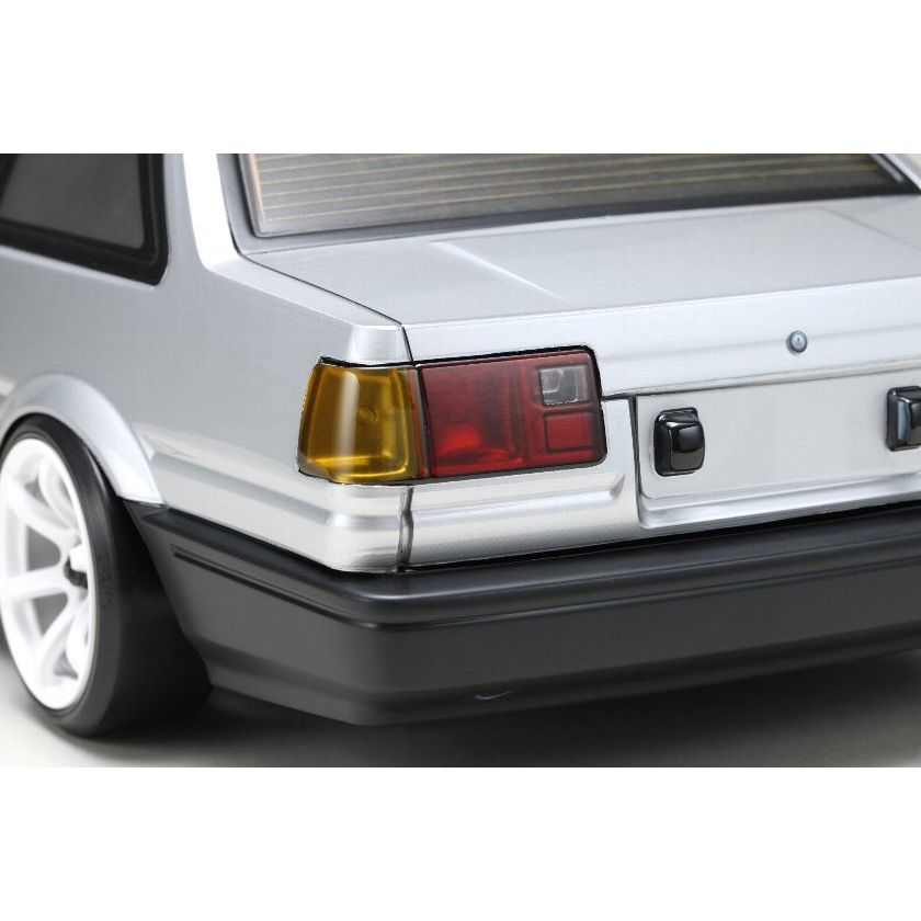 YOKOMO TOYOTA Sprinter Trueno (AE86) 2-Door Body Set