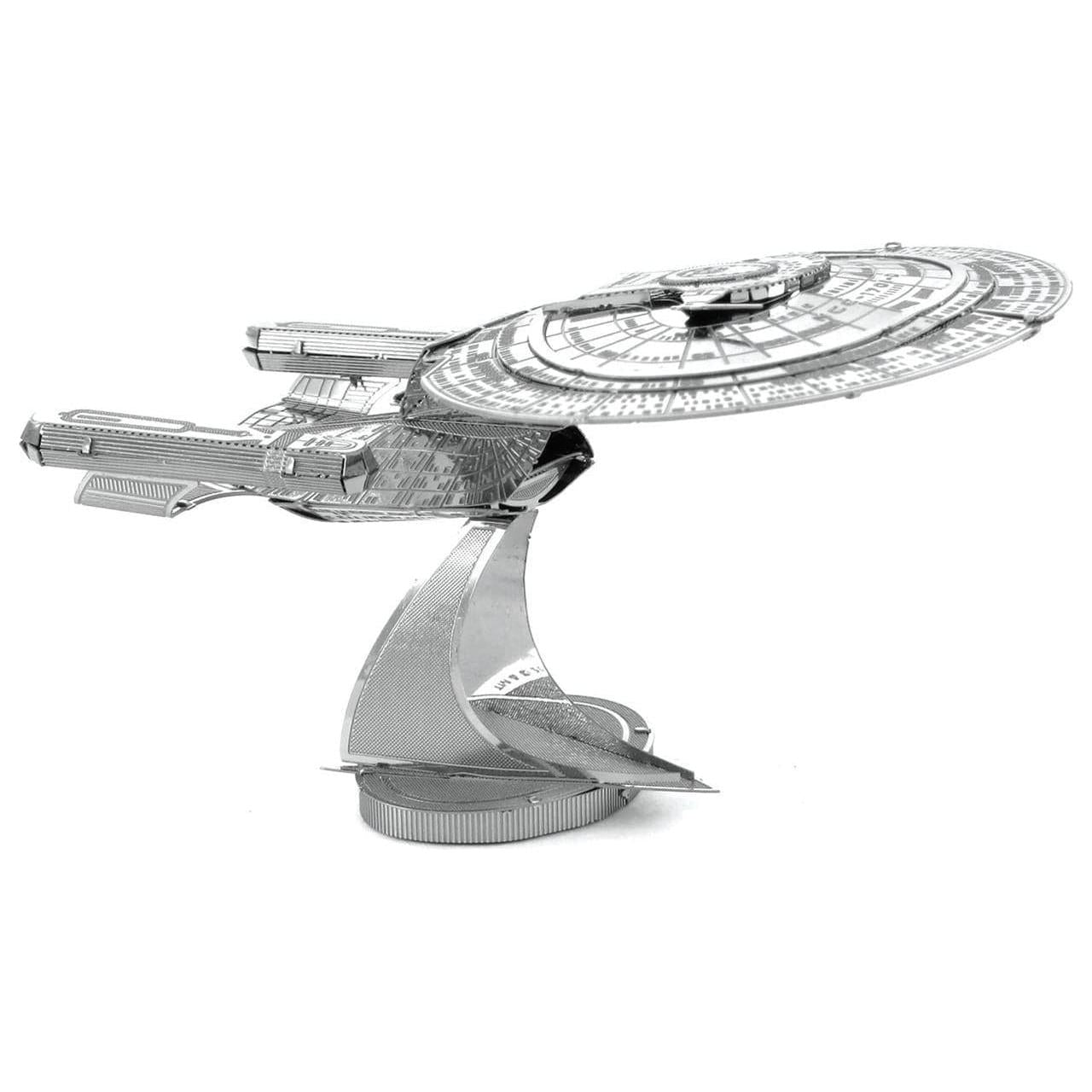 METAL EARTH Star Trek NCC-1701-D