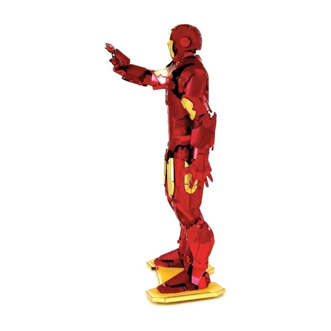 METAL EARTH Avengers Iron Man (Mark IV)
