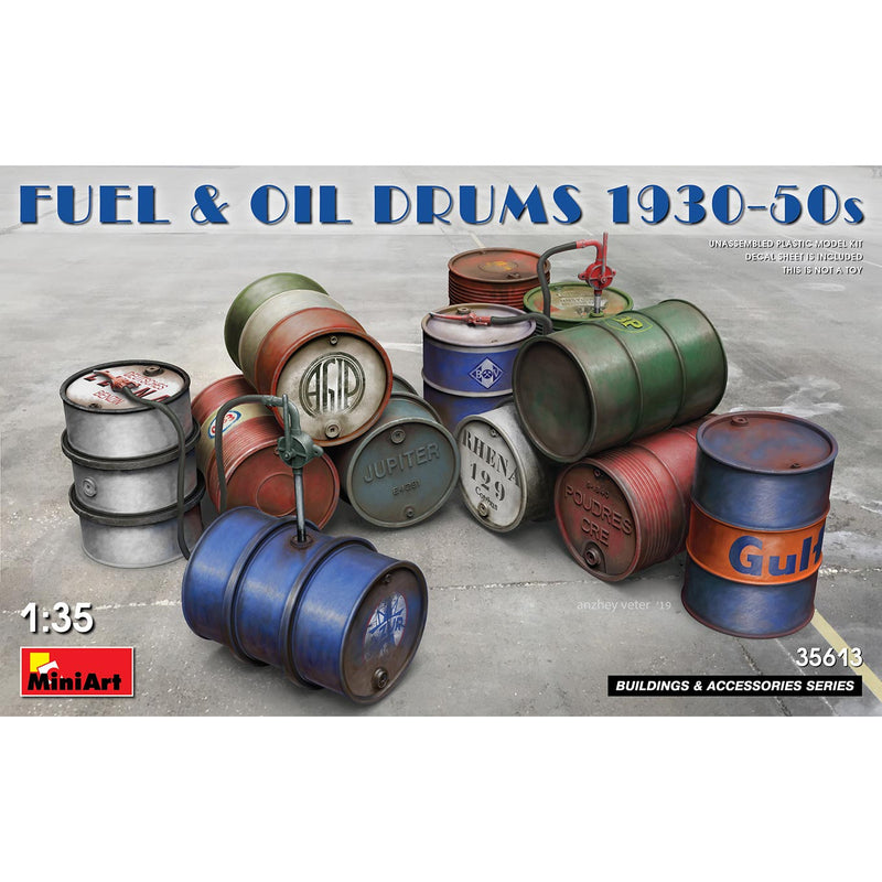 MINIART 1/35 Fuel and Oil Drums 1930-50s