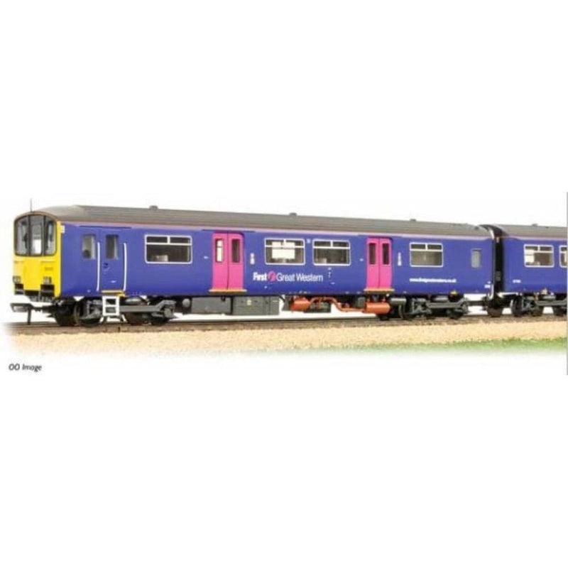 GRAHAM FARISH Class 150/1 150128 First Great Western : B-16June - Hearns Hobbies Melbourne - GRAHAM FARISH