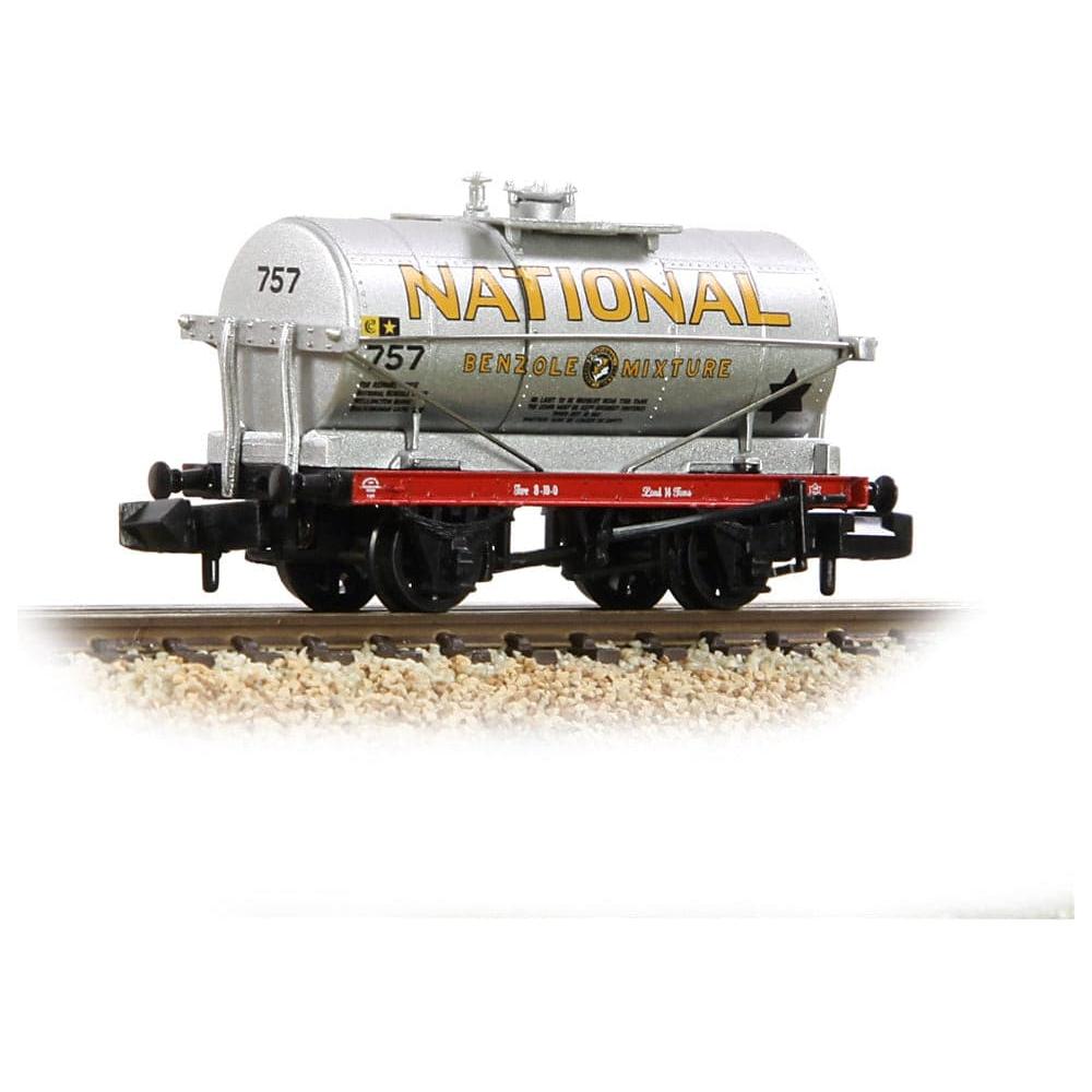 GRAHAM FARISH N 14T Tank Wagon 'National Benzole' Silver #757