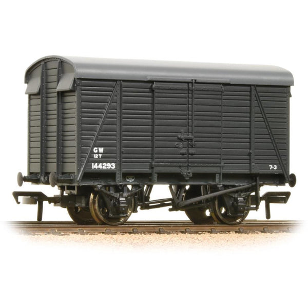 BRANCHLINE OO 12 Ton Southern 2+2 Planked Ventilated Van GW